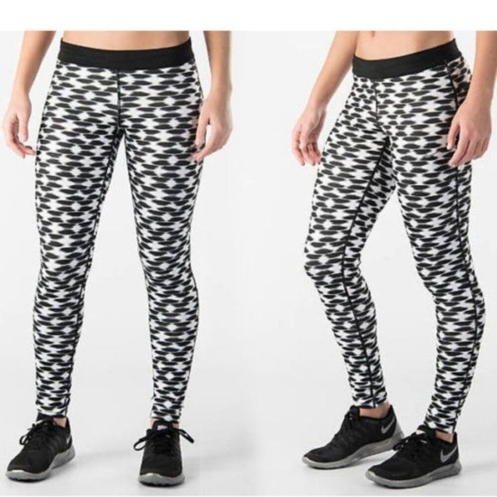 Women's Nike Size SM Printed Relay Training Pants Dri-Fit Legging Black/White